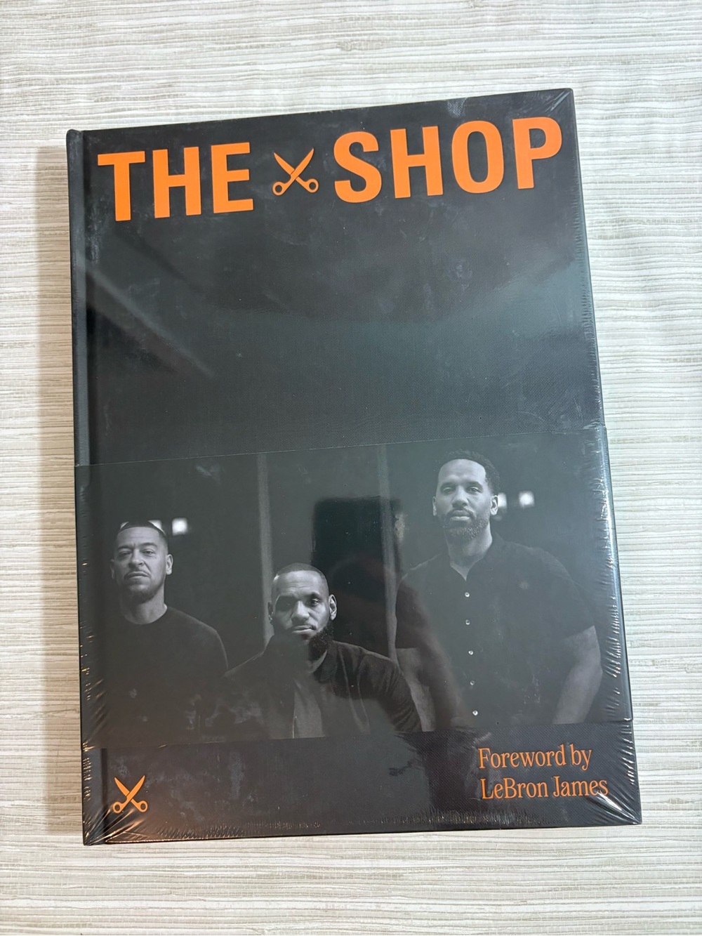 🆕 THE SHOP ✨ hardcover book in plastic NWT